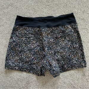 Athleta Trekkie North Shorts Size 10‎